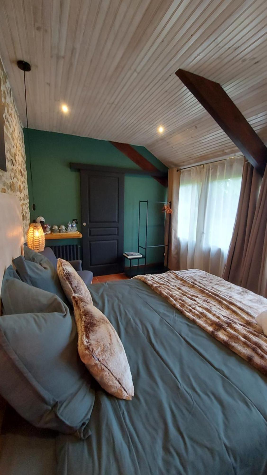 Les 3 Roses Bed and Breakfast Anjouin Exteriör bild